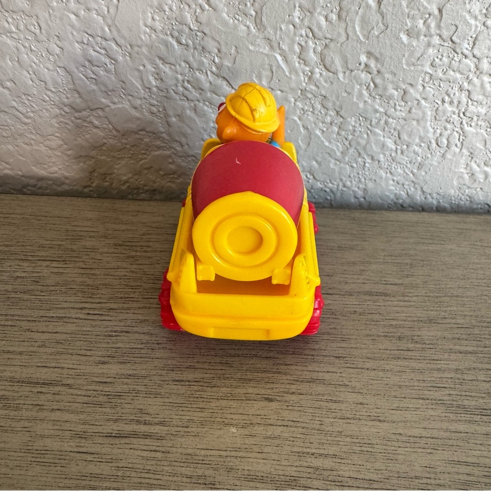 Sesame‎ Street Ernie Cement Mixer Truck – McDonald's Happy Meal Toy - Picture 4 of 5